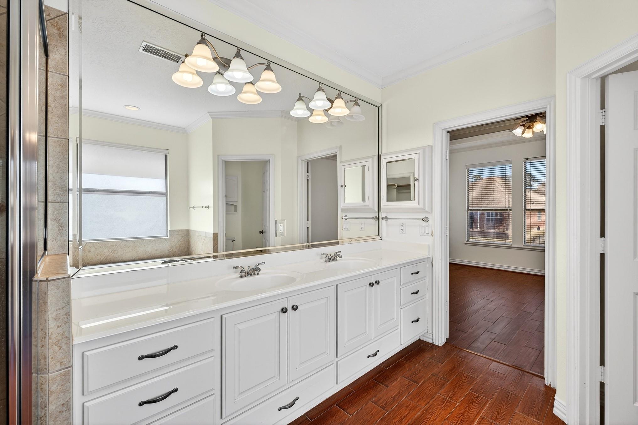 11151 Hunters Landing