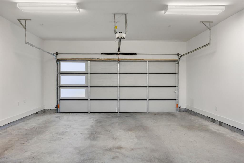 5345 Larkin