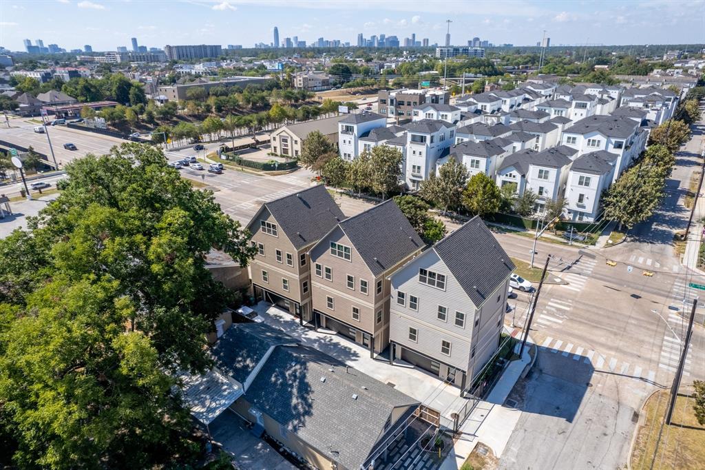 5345 Larkin
