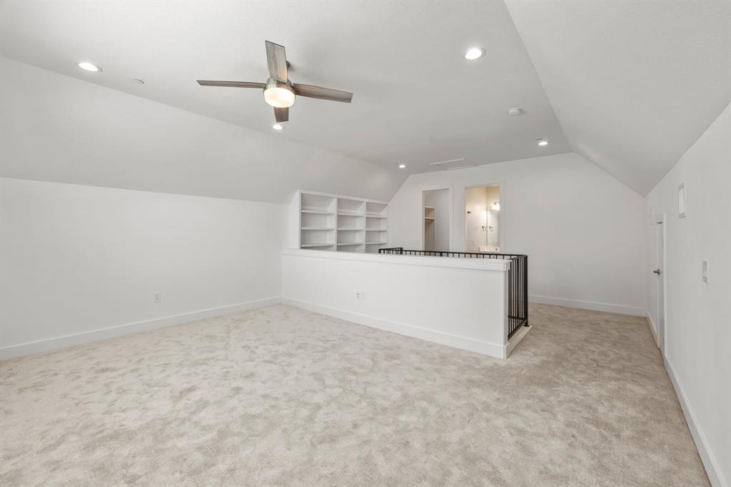 5345 Larkin