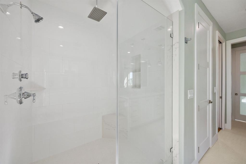 5345 Larkin