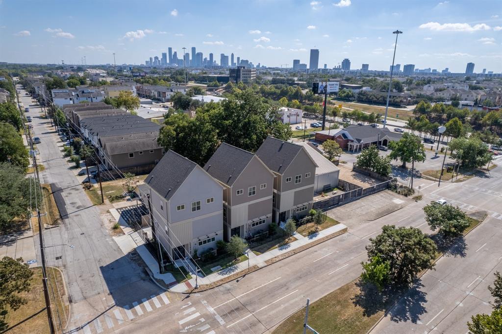 5345 Larkin