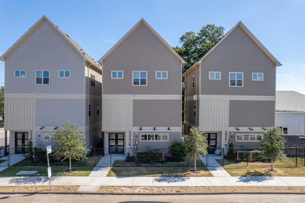 5345 Larkin
