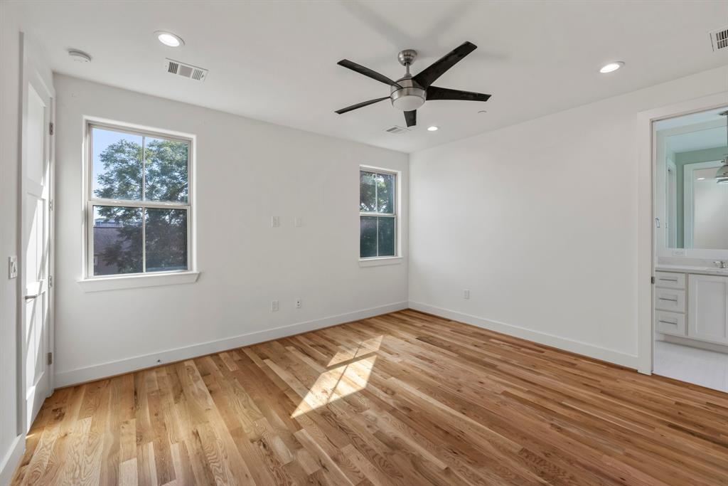 5345 Larkin