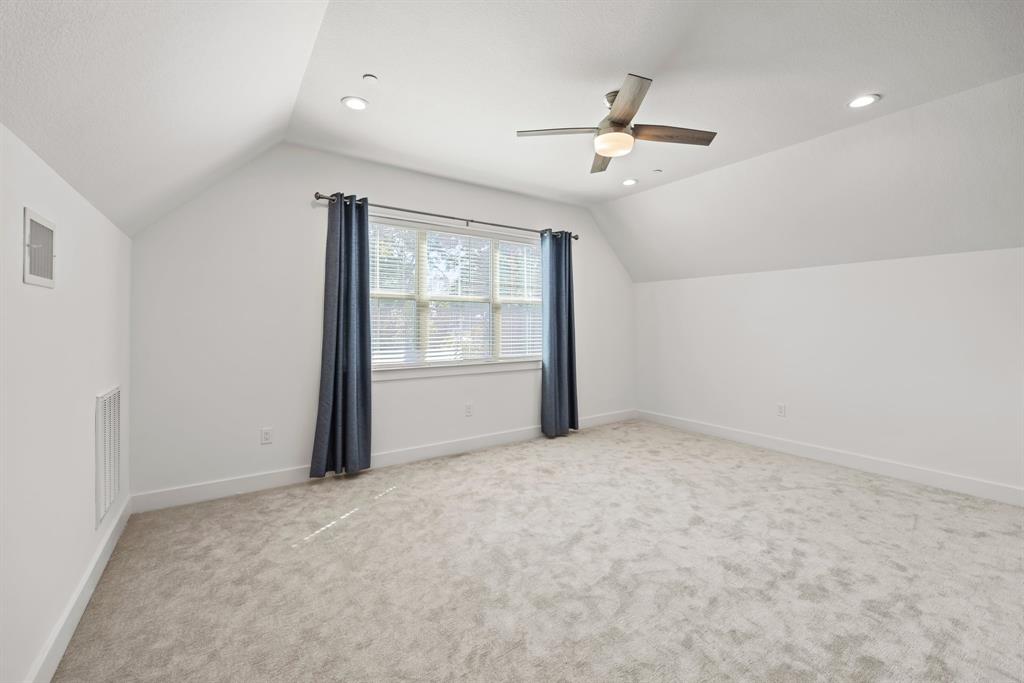 5345 Larkin