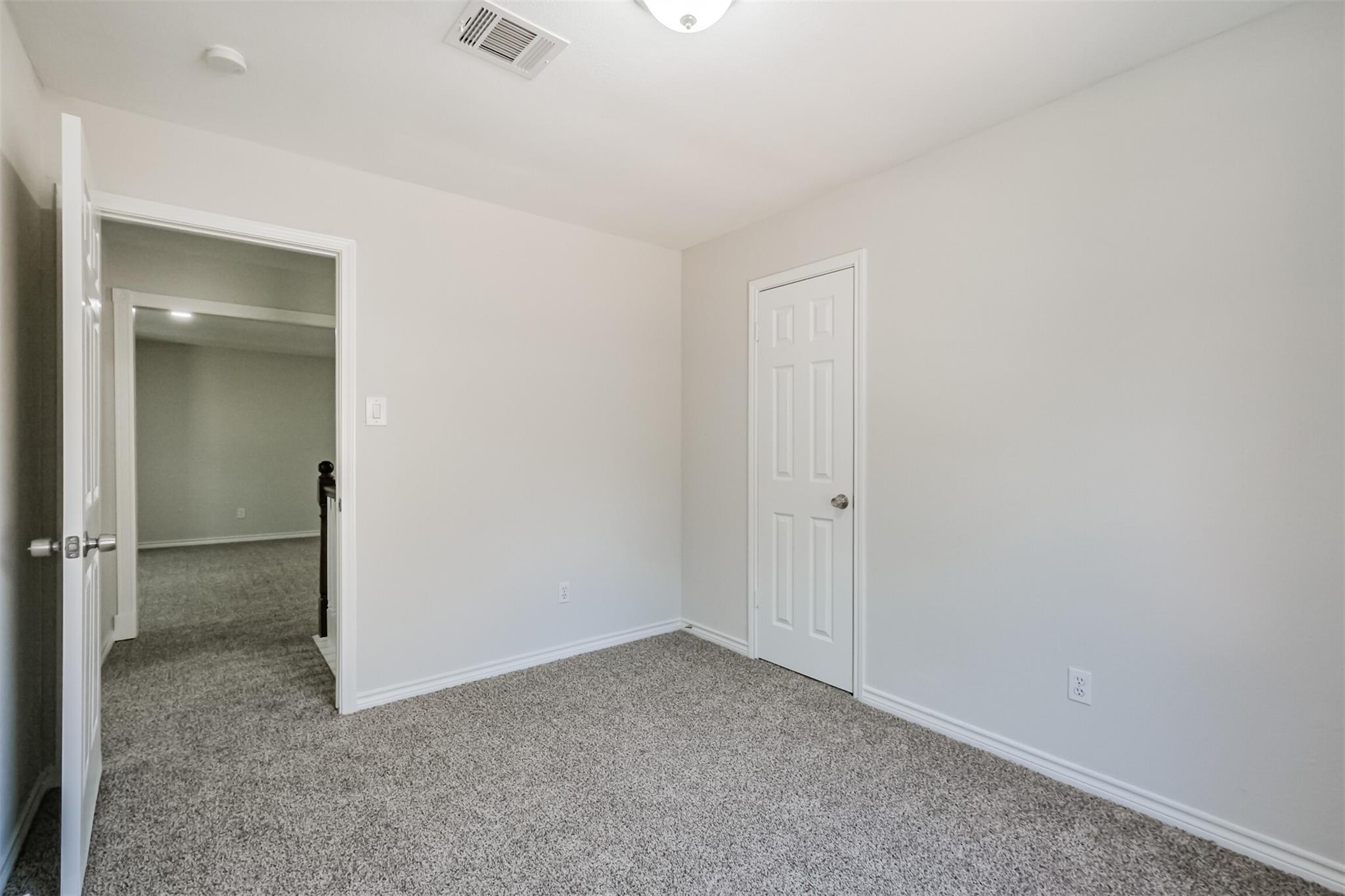 1222 Kempsford Drive