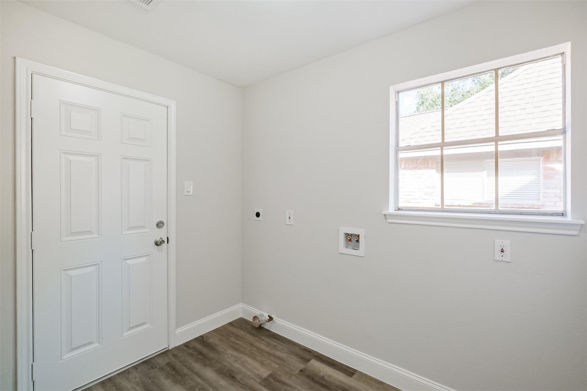 1222 Kempsford Drive