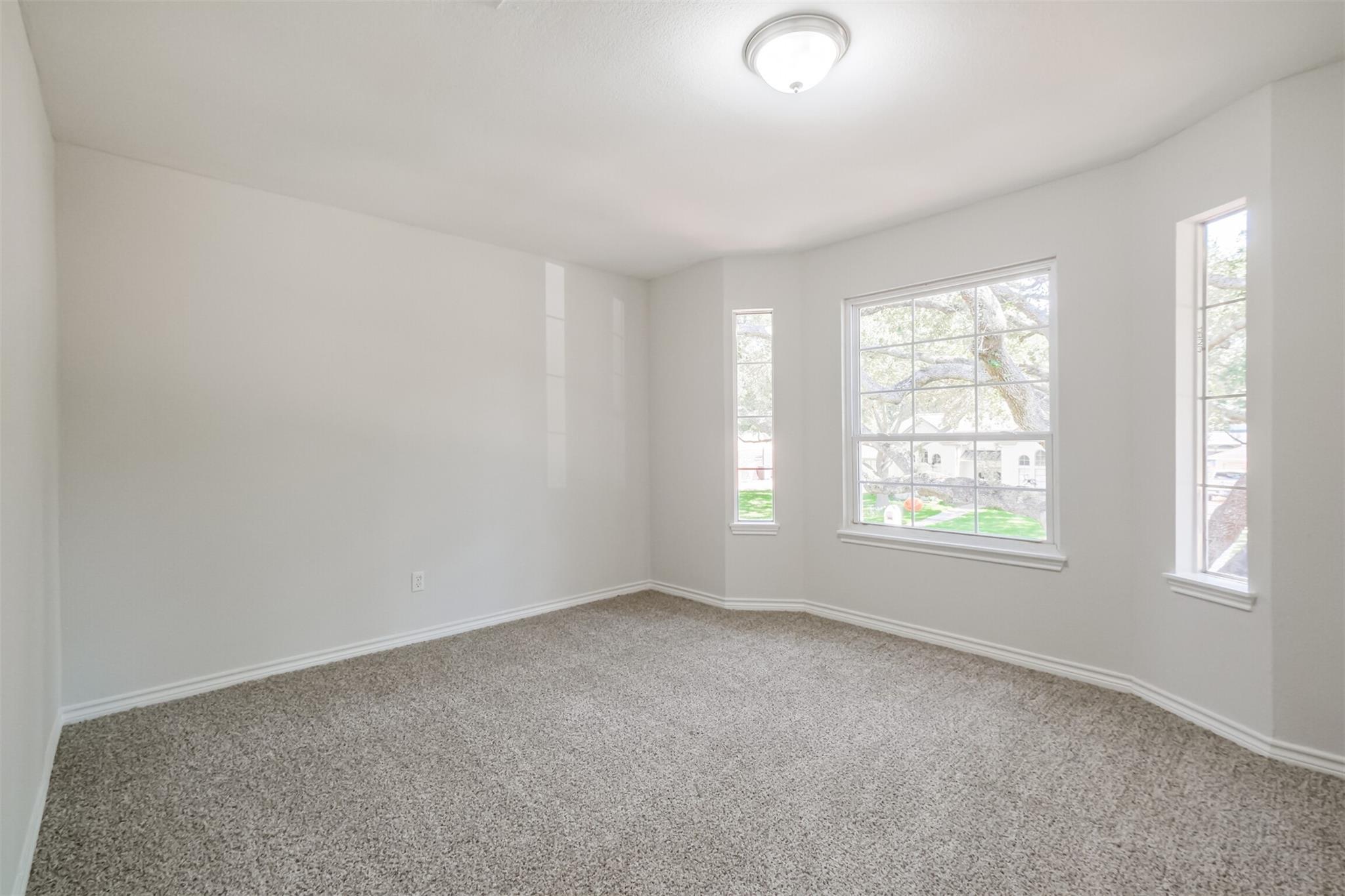 1222 Kempsford Drive