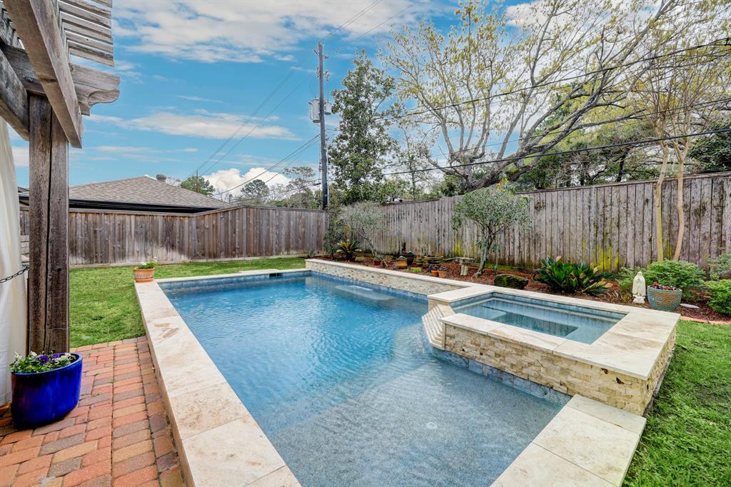 10011 Briar Rose Drive