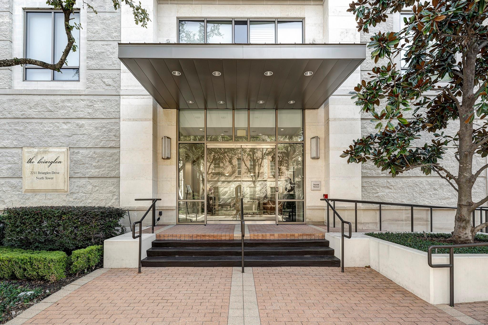 2211 Briarglen Drive # 305