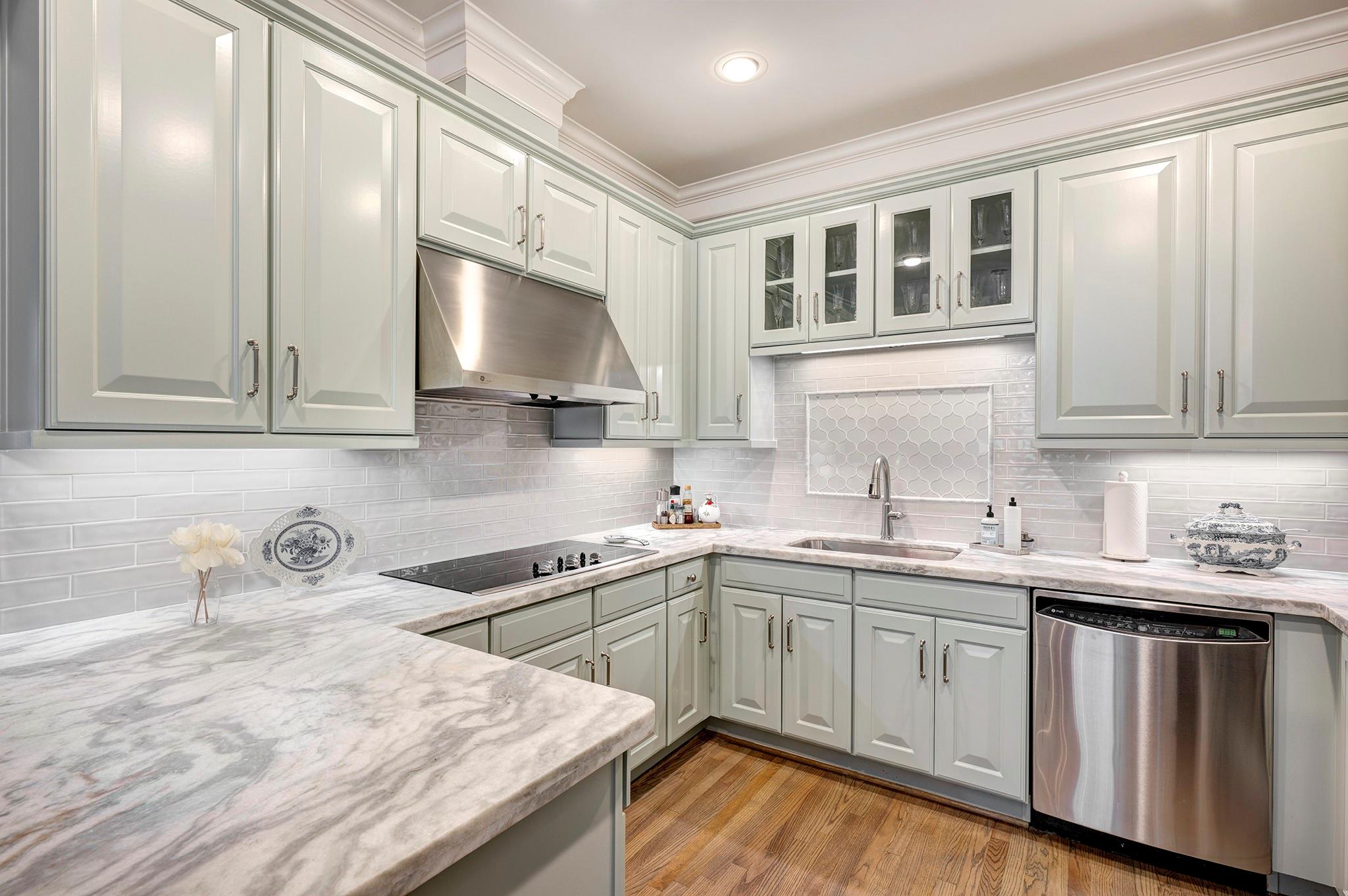 2211 Briarglen Drive # 305