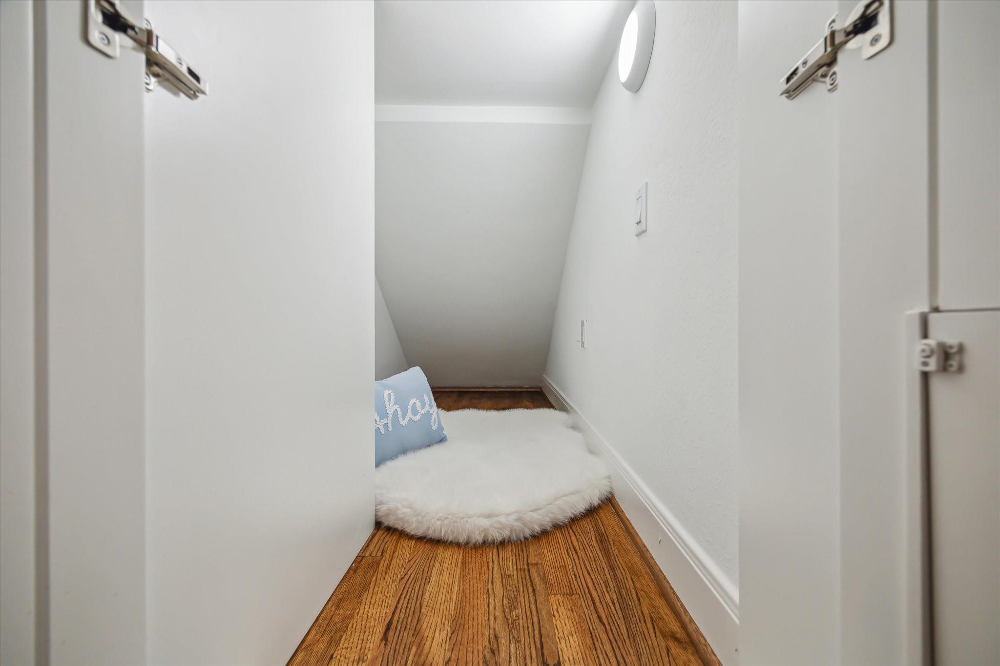 4122 University Boulevard