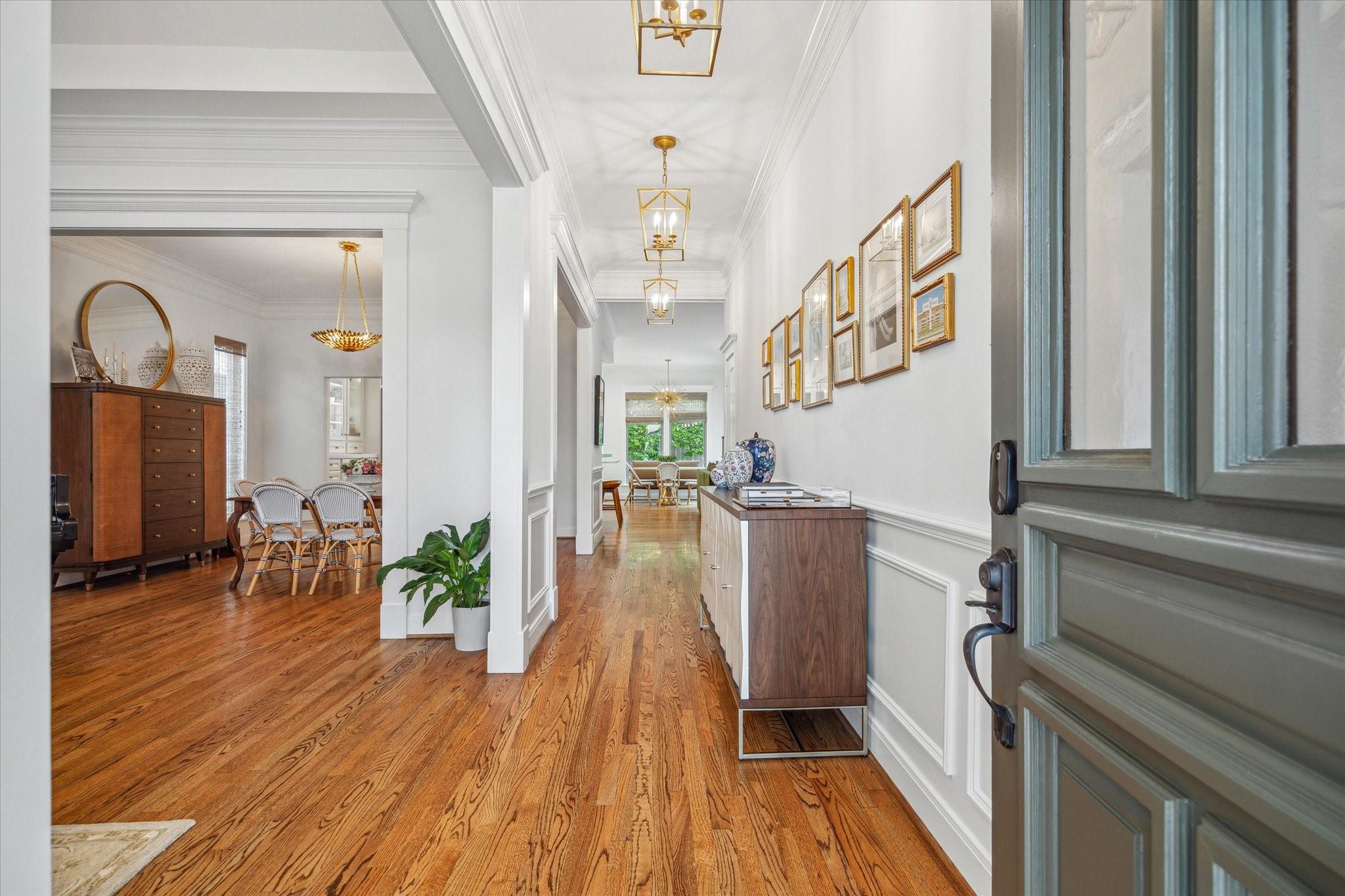 4122 University Boulevard