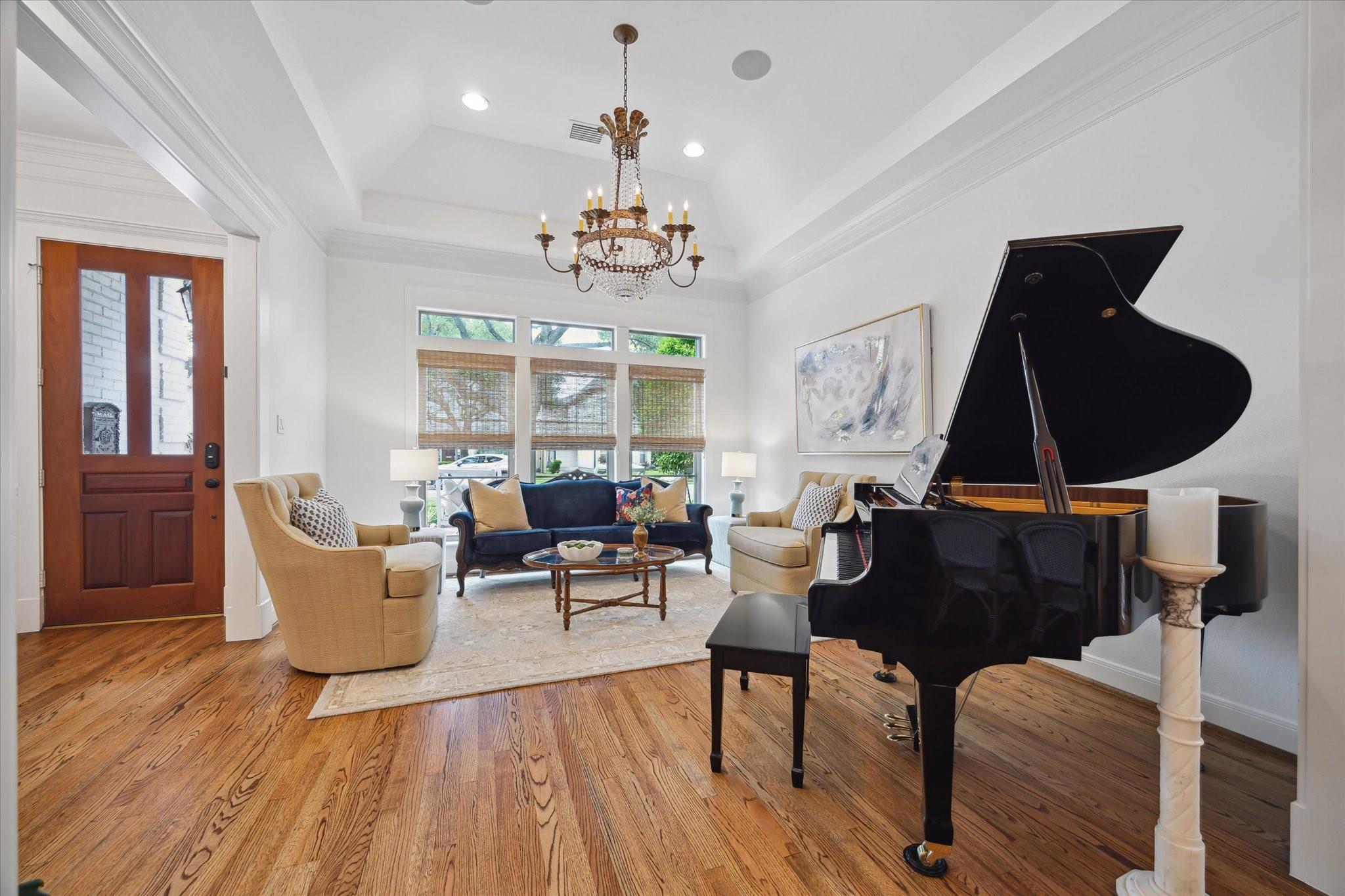 4122 University Boulevard