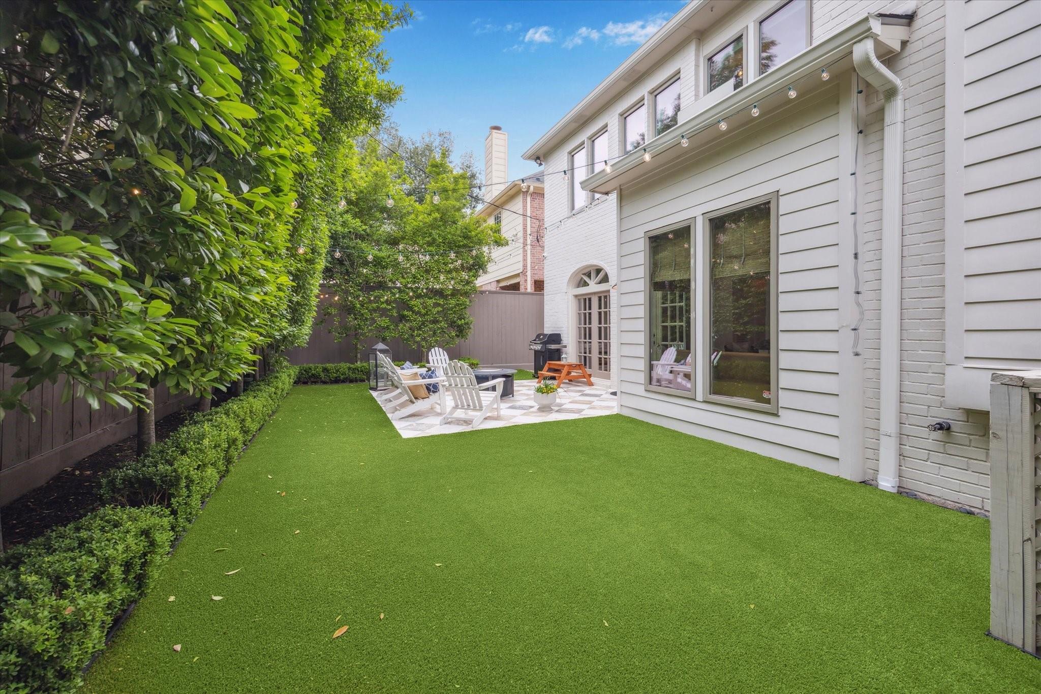 4122 University Boulevard