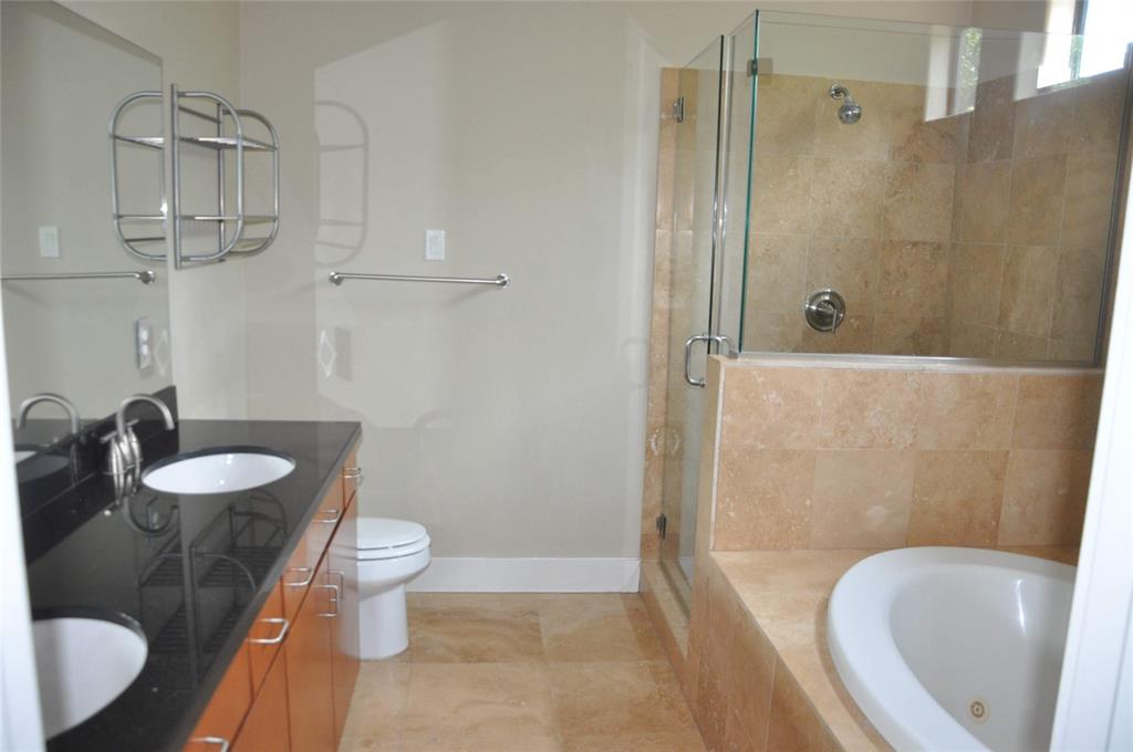 510 Lovett Boulevard # 201
