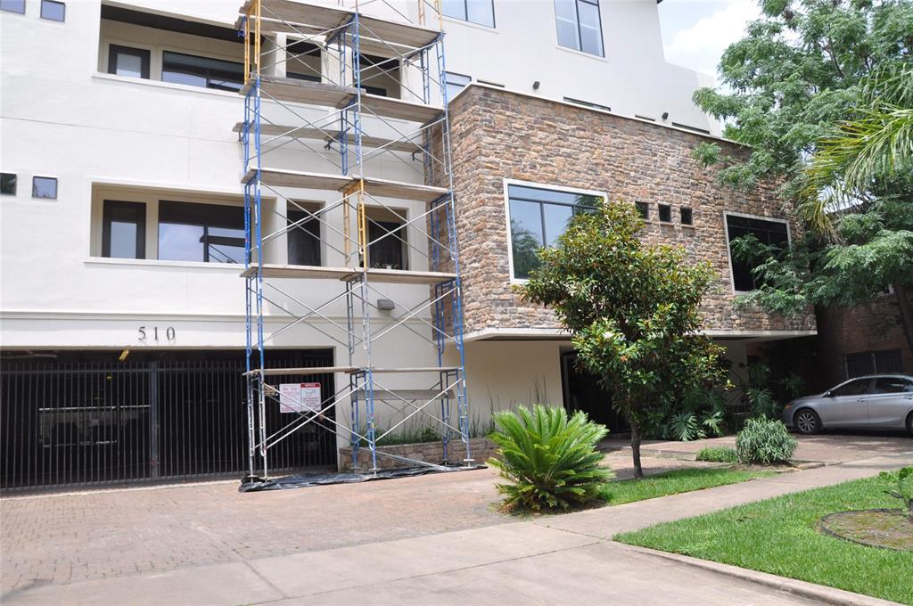 510 Lovett Boulevard # 201
