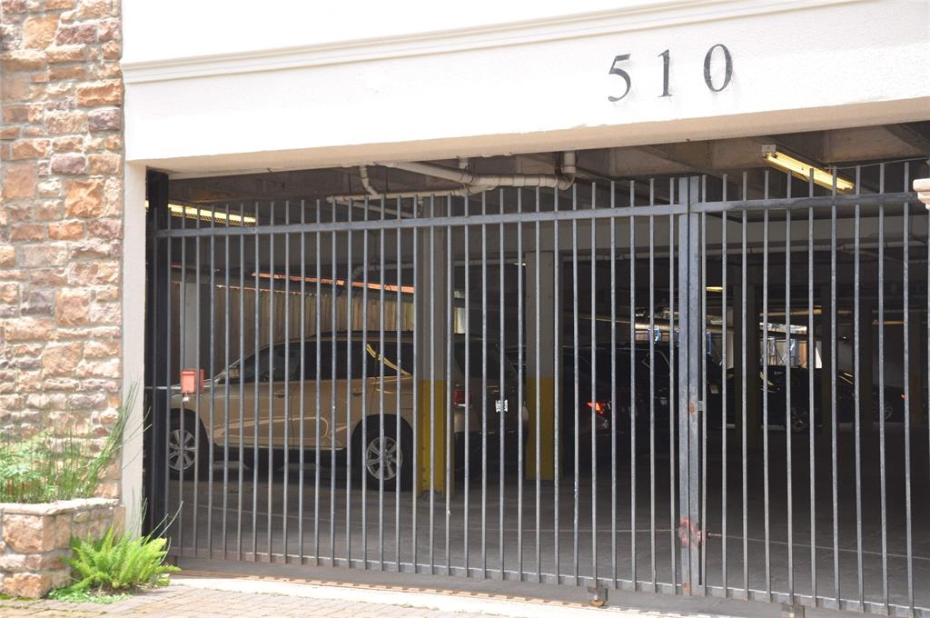 510 Lovett Boulevard # 201