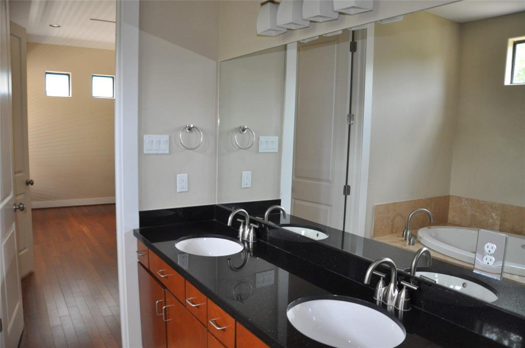 510 Lovett Boulevard # 201