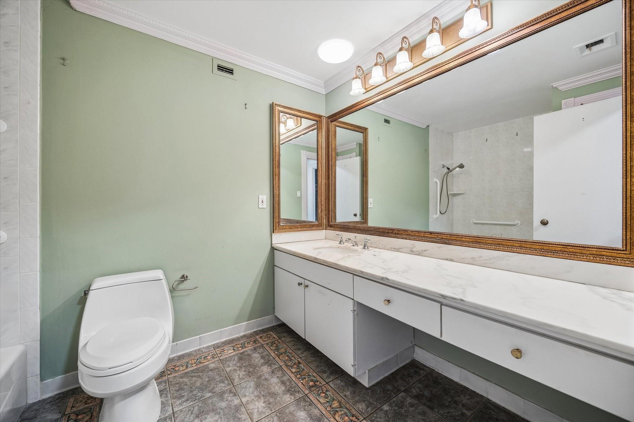 3711 San Felipe Street Unit: 2ACE