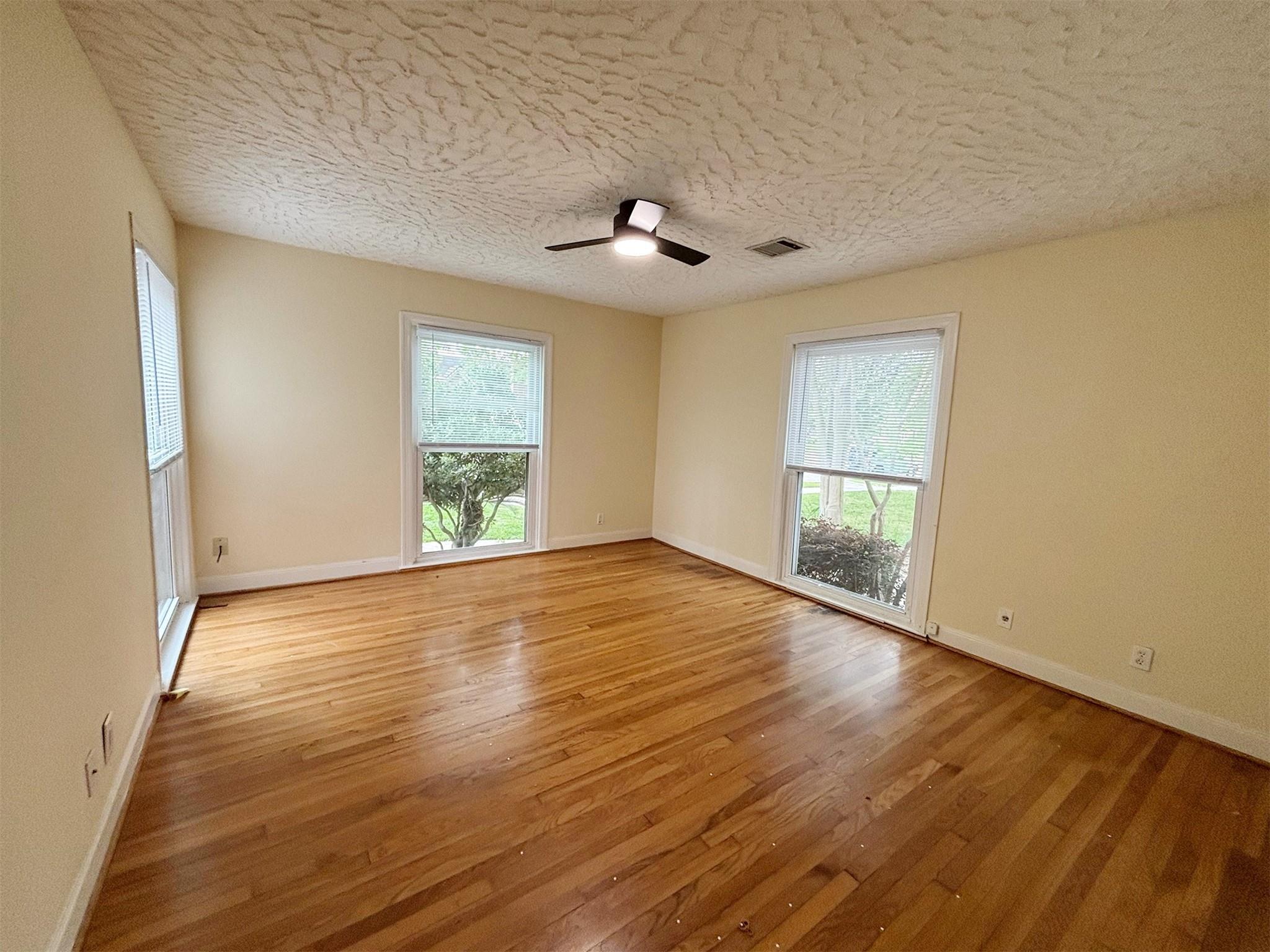 6719 Meadowlawn Street