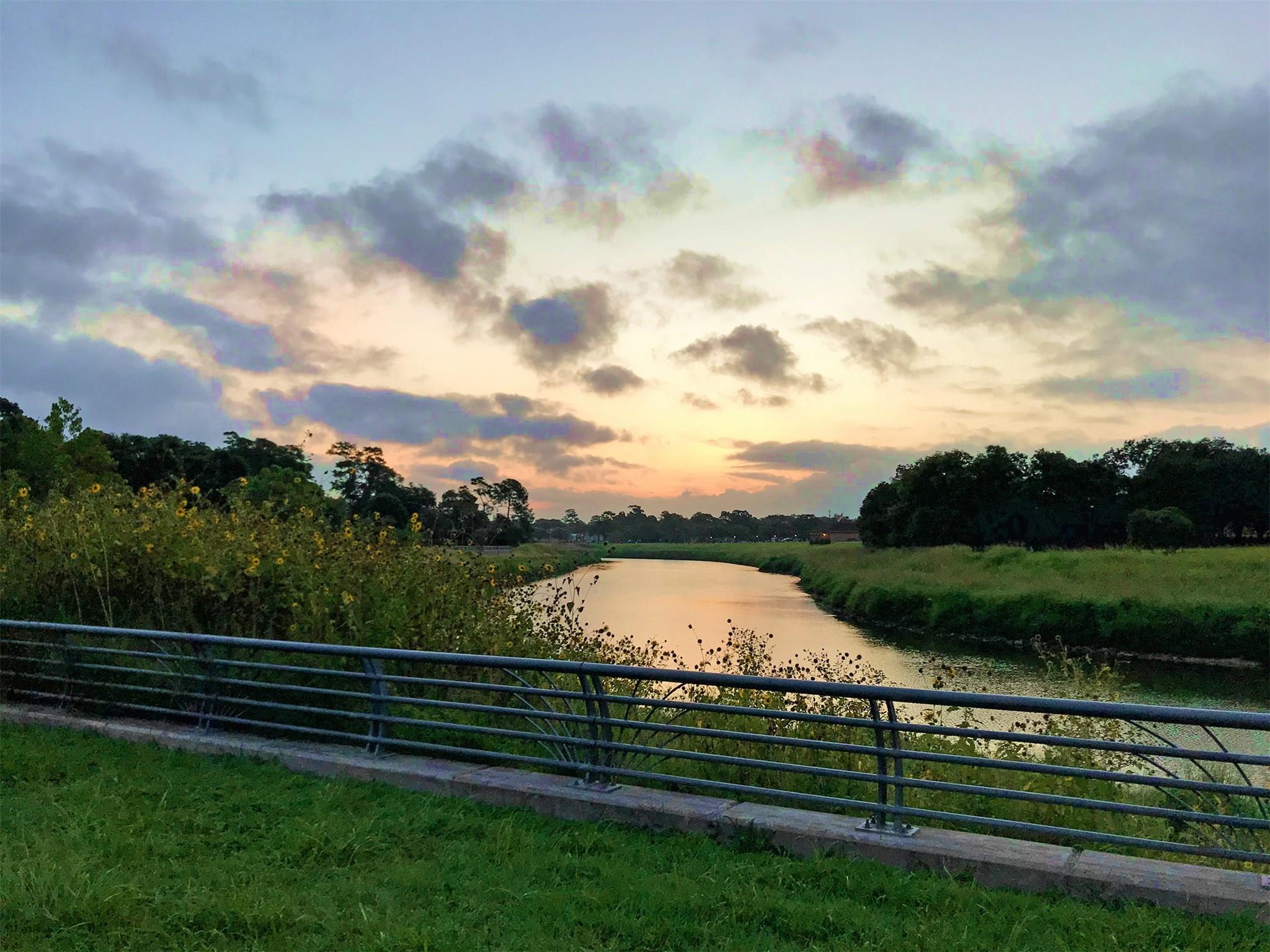 6719 Meadowlawn Street