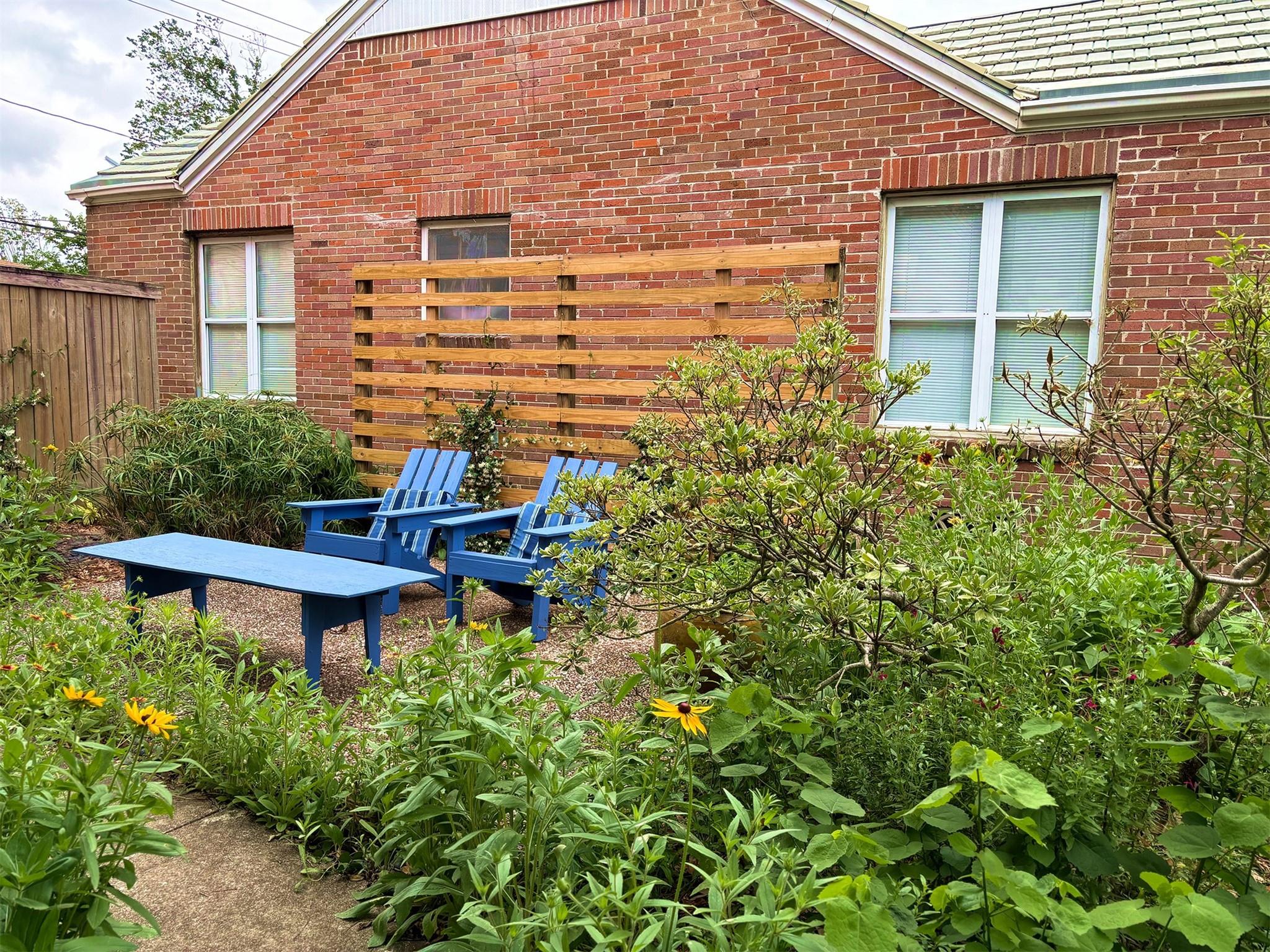 6719 Meadowlawn Street