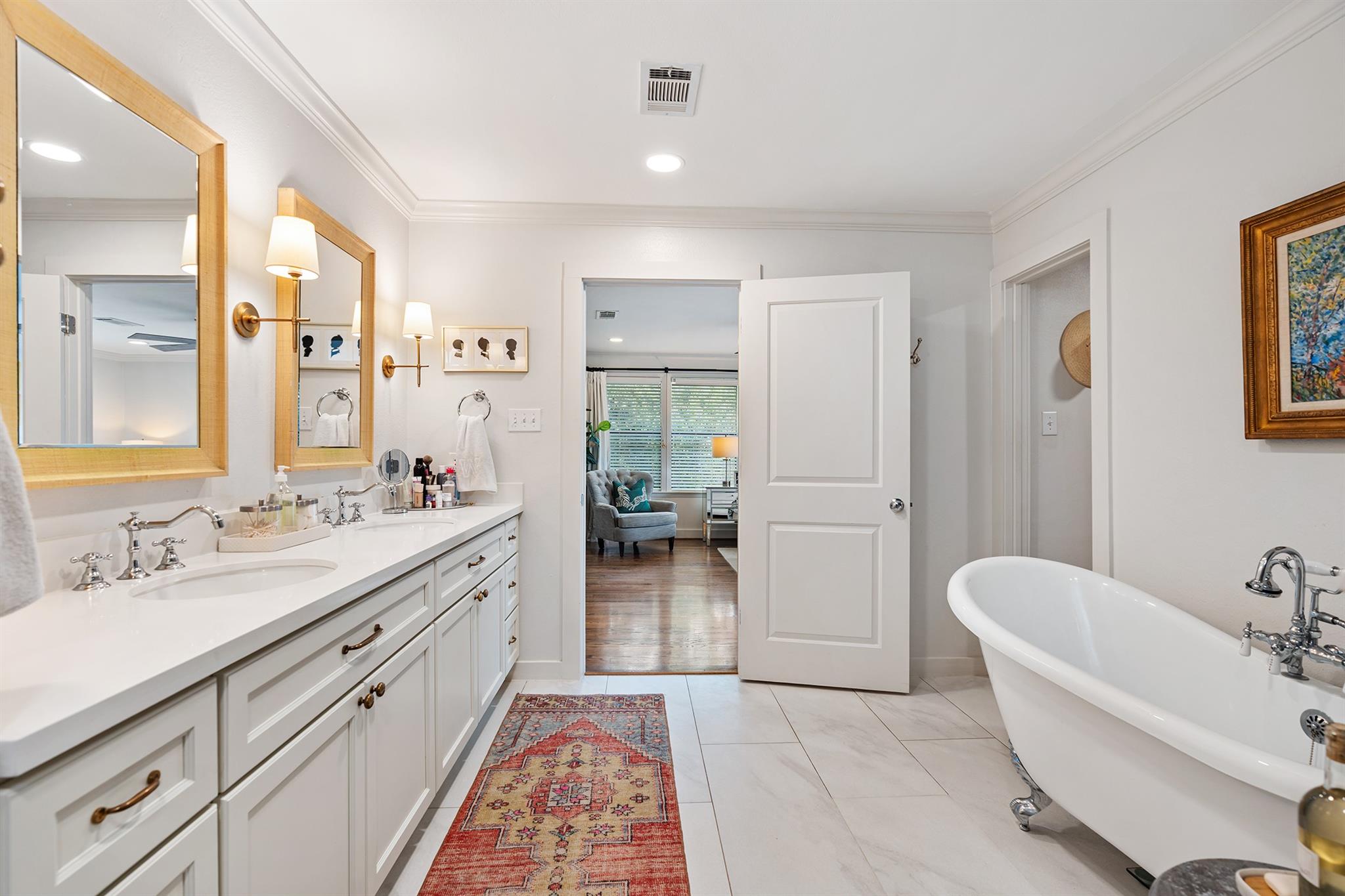 2206 Sul Ross Street