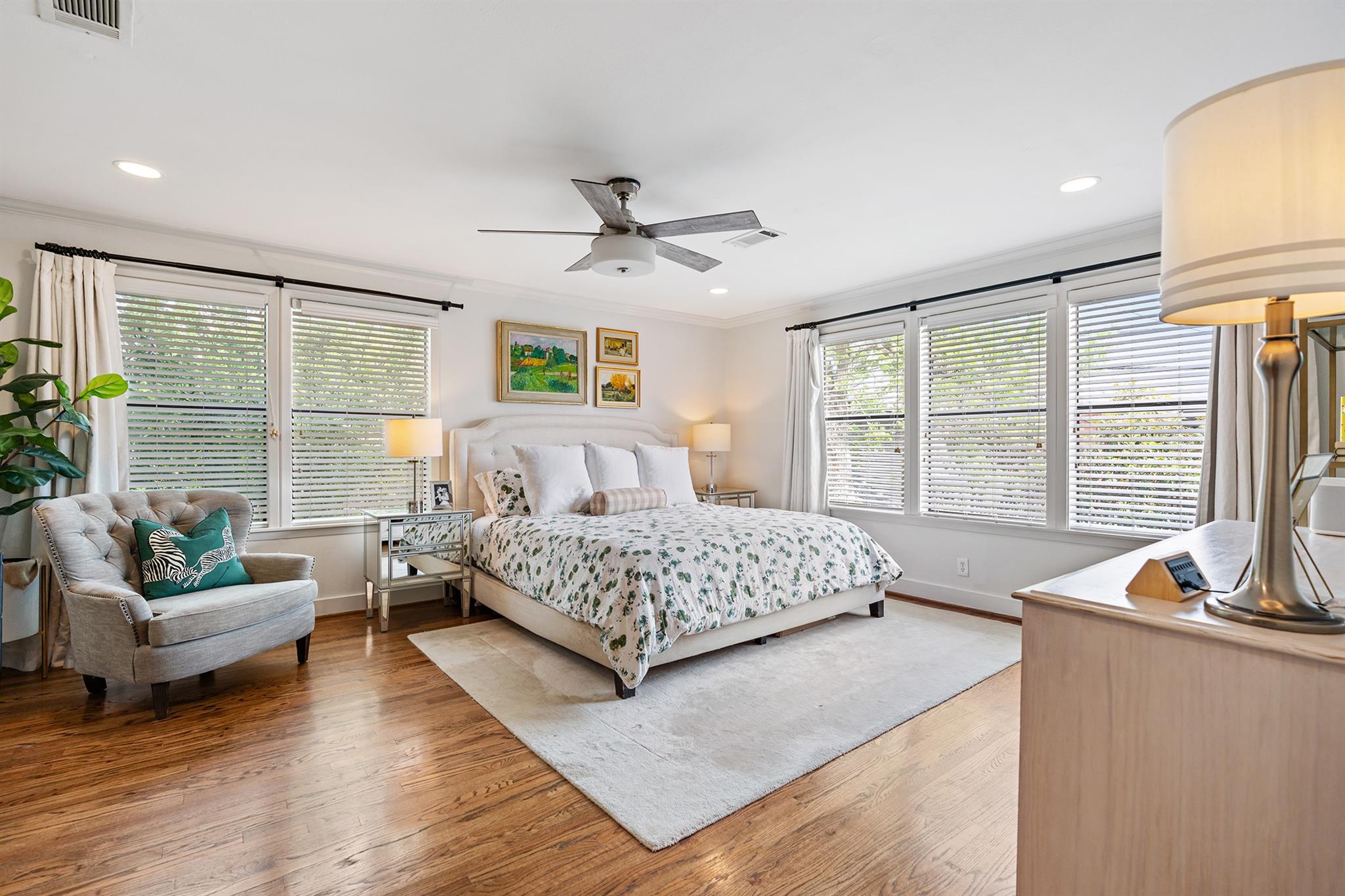 2206 Sul Ross Street