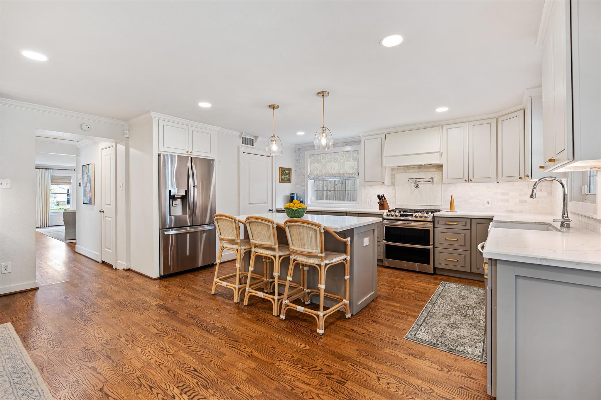 2206 Sul Ross Street