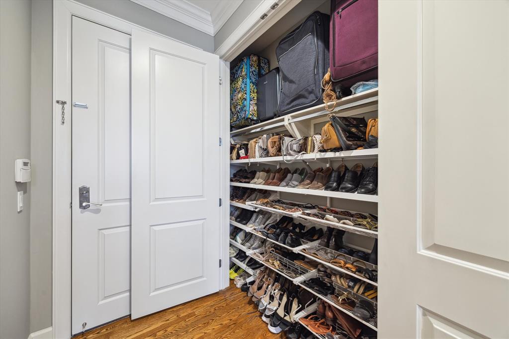 2211 Briarglen Drive # 409