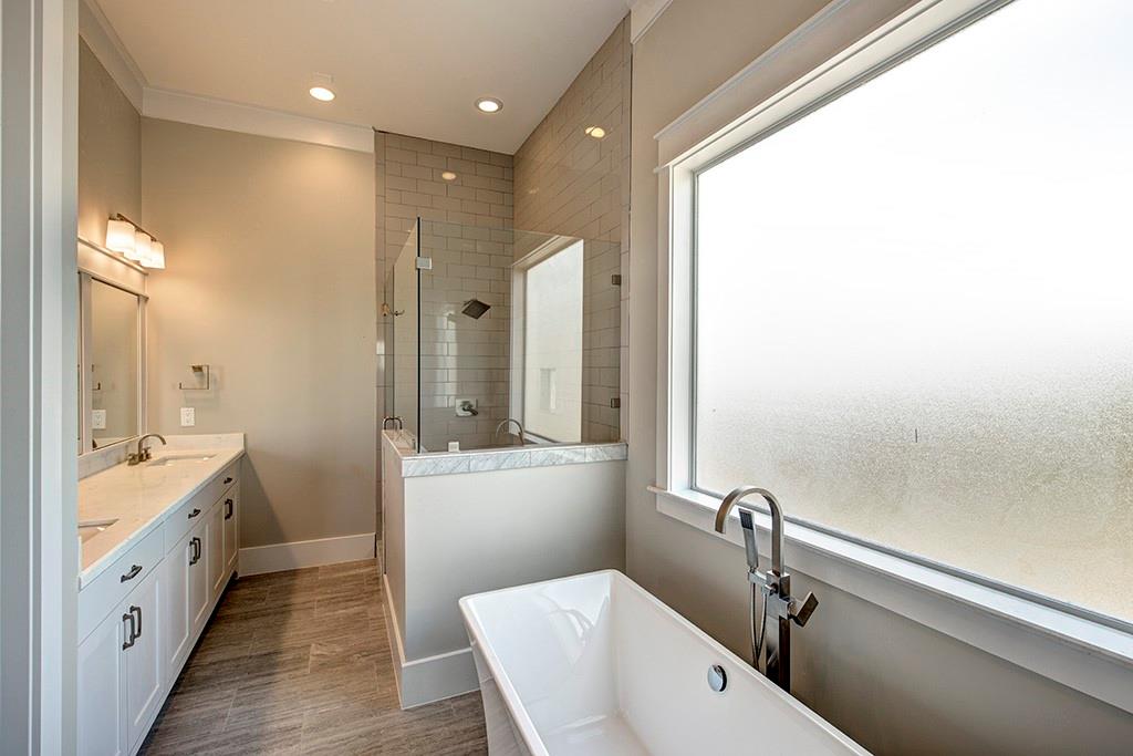 208 Aurora # A