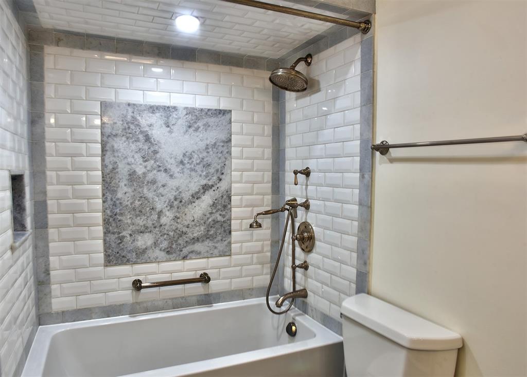 811 Lovett Boulevard # 14