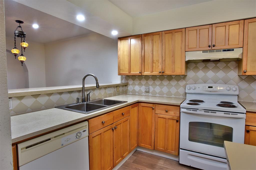 811 Lovett Boulevard # 14