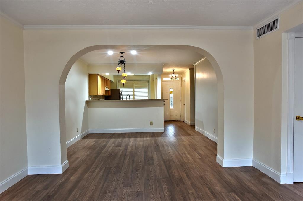 811 Lovett Boulevard # 14