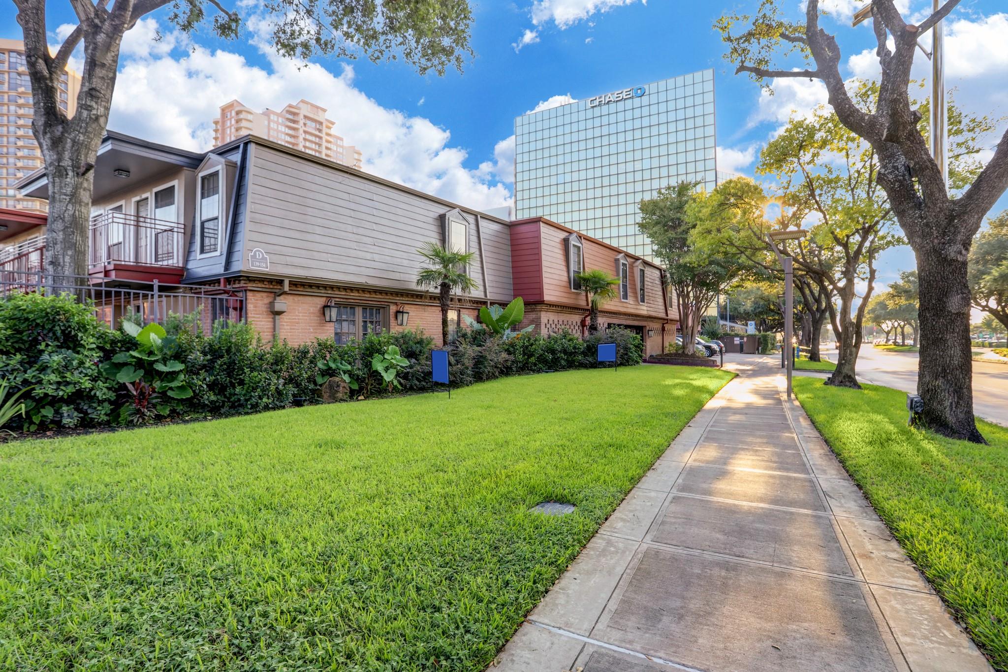 5151 Richmond Avenue # 213