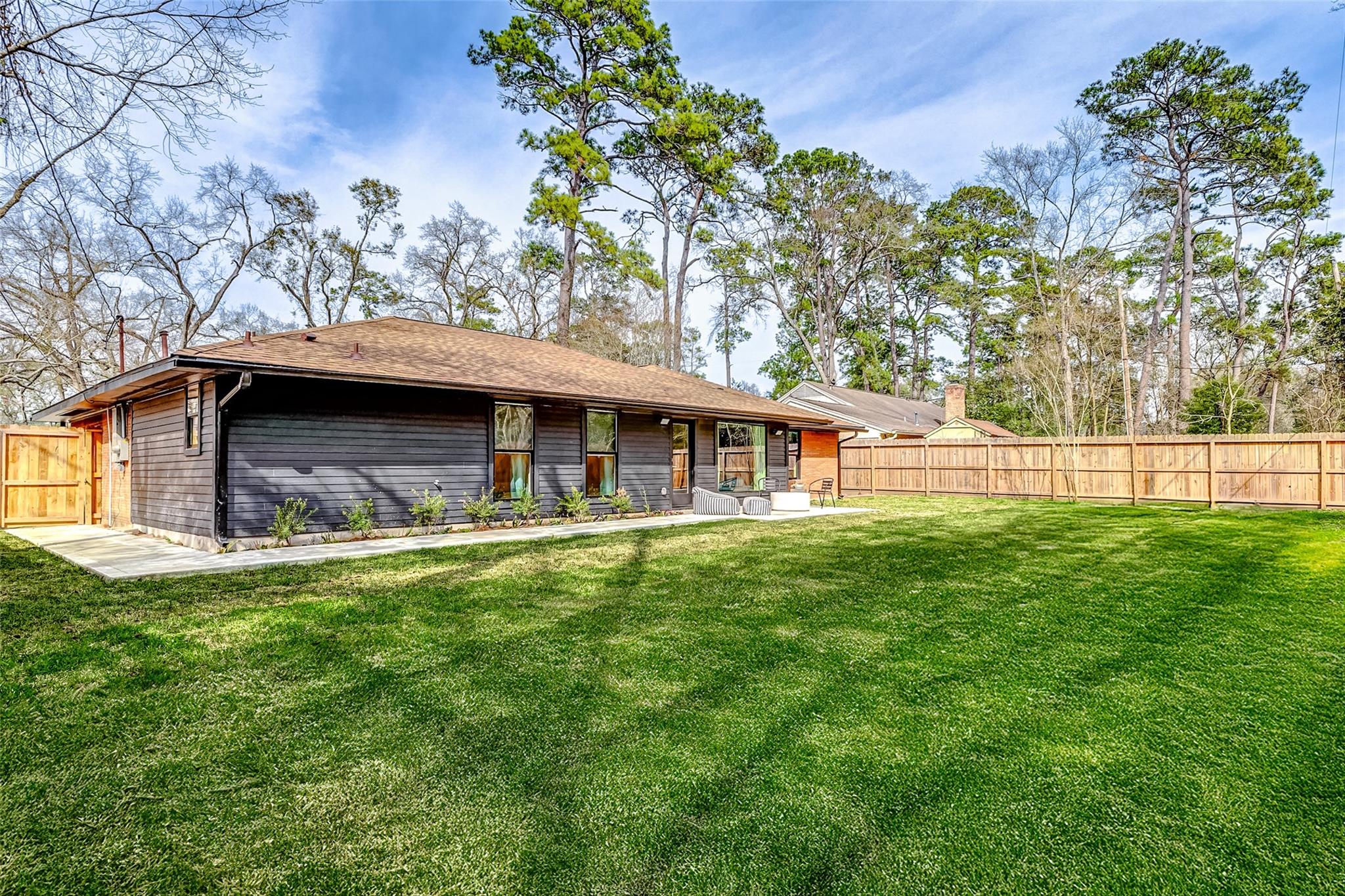 9805 Warwana Road