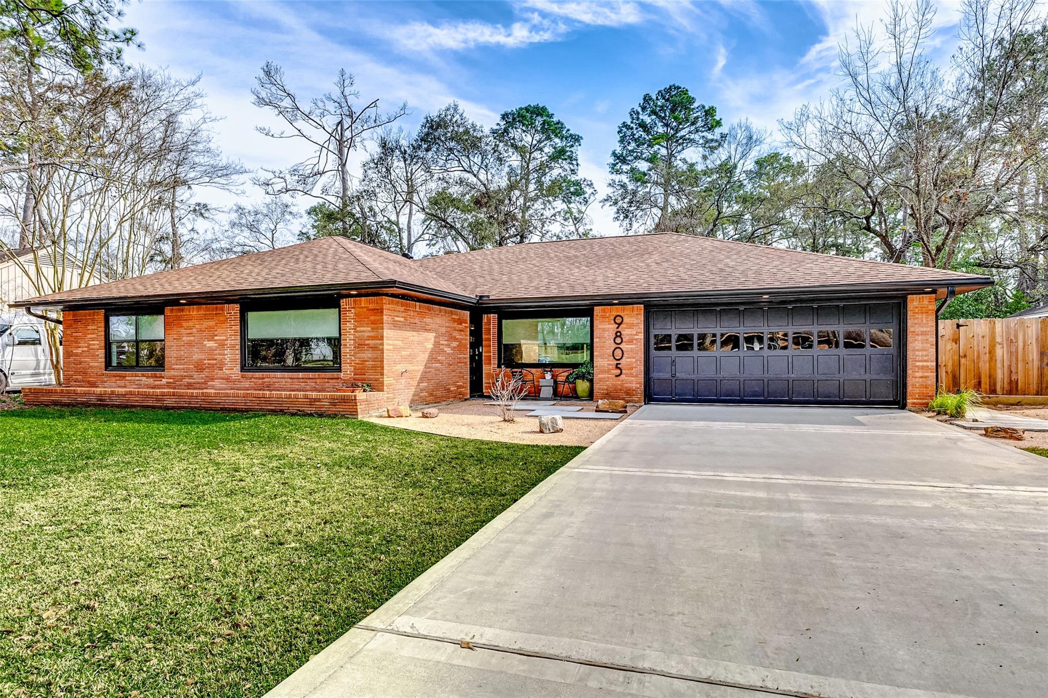 9805 Warwana Road