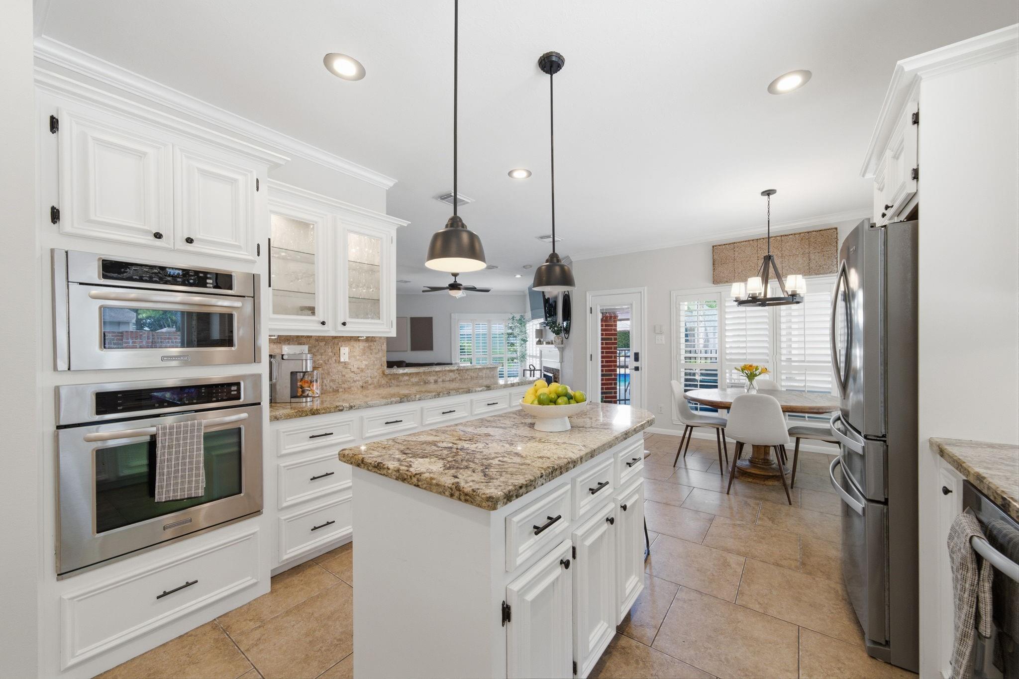 2211 Crimson Cove Court