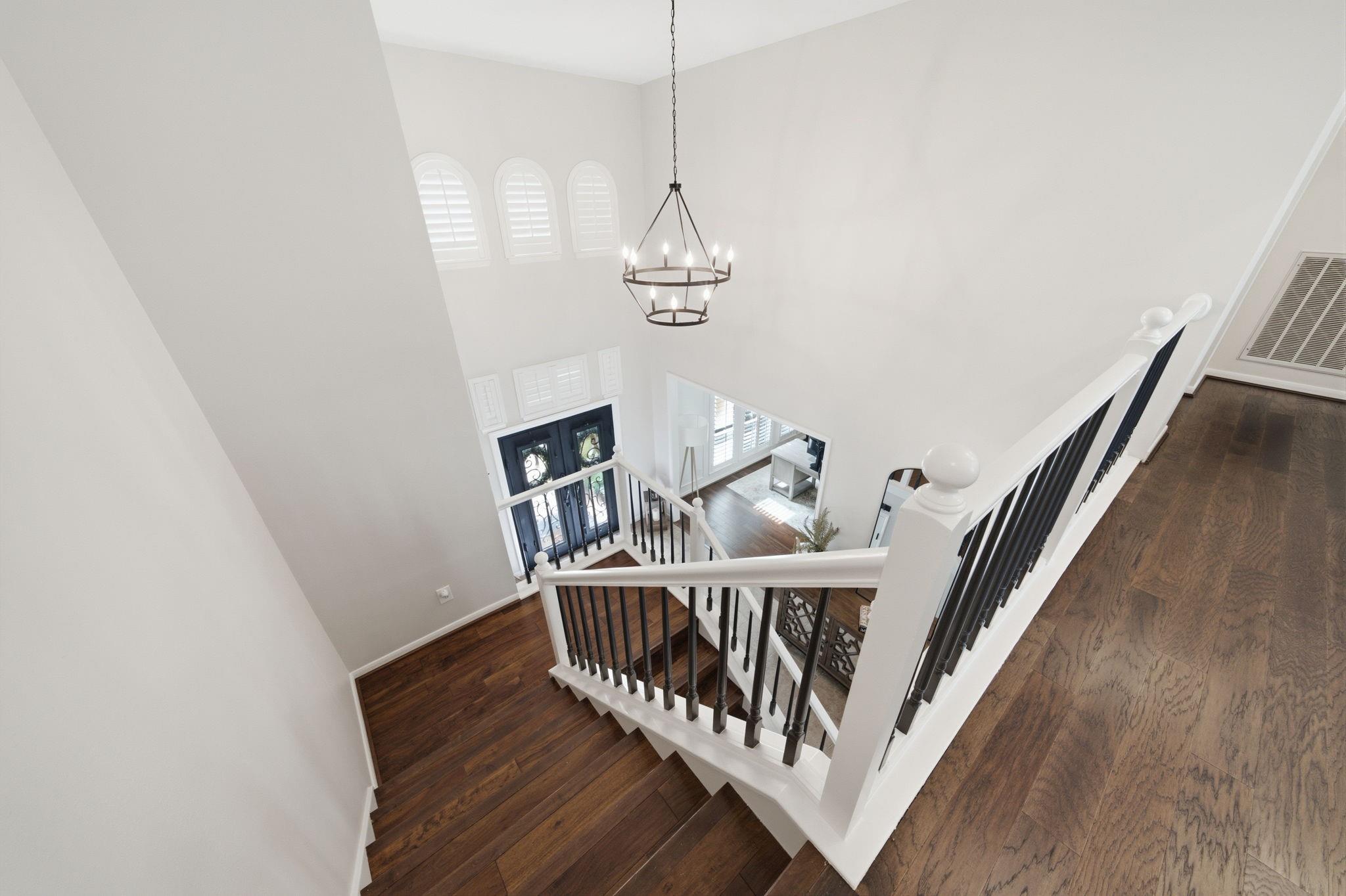 2211 Crimson Cove Court