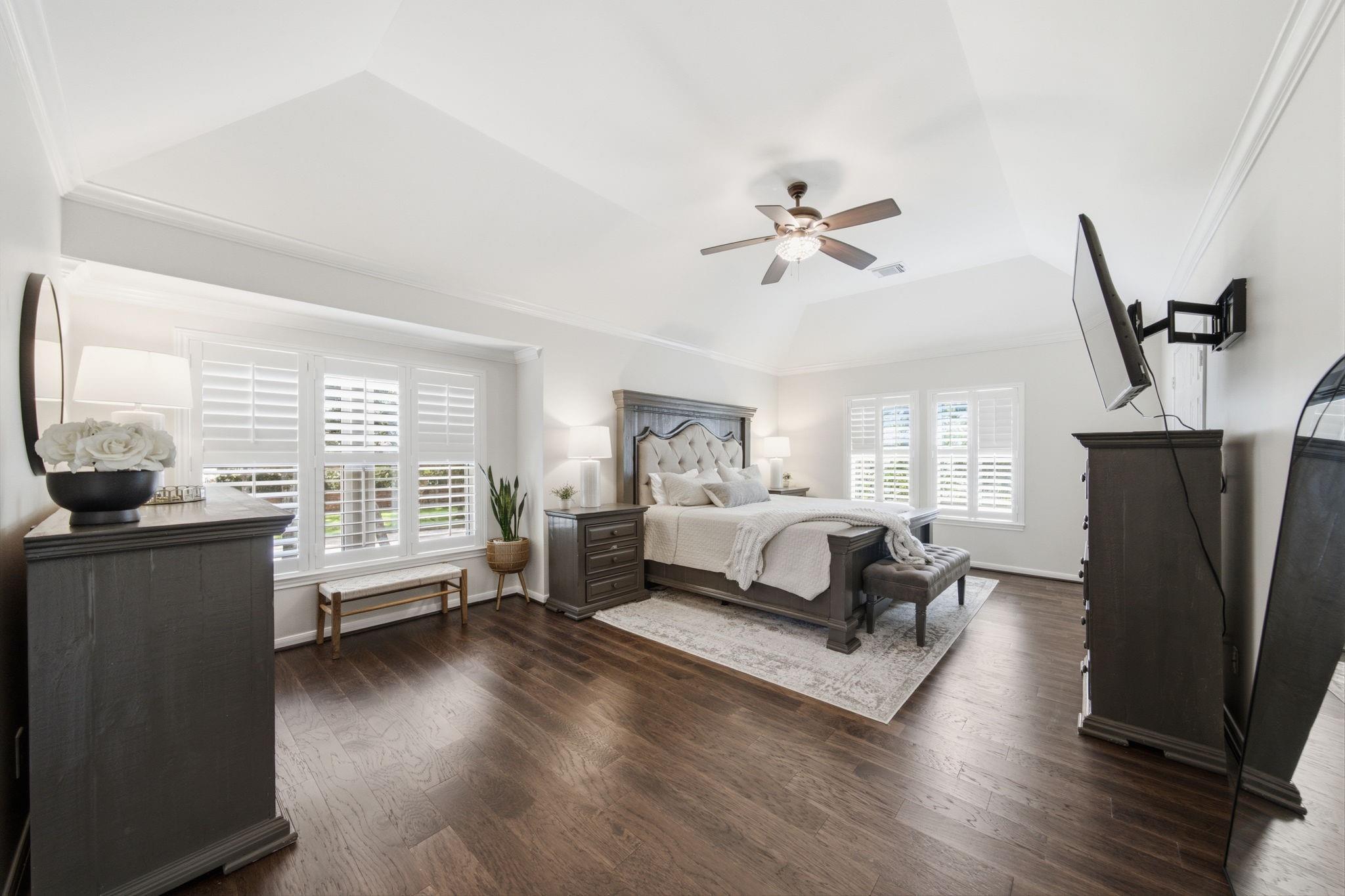 2211 Crimson Cove Court