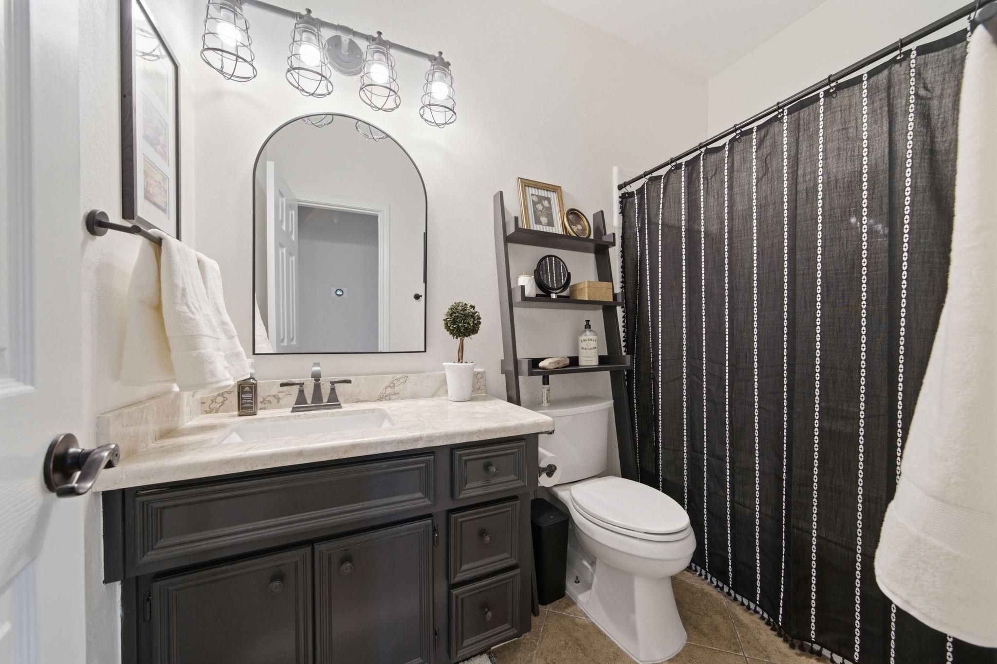 2211 Crimson Cove Court