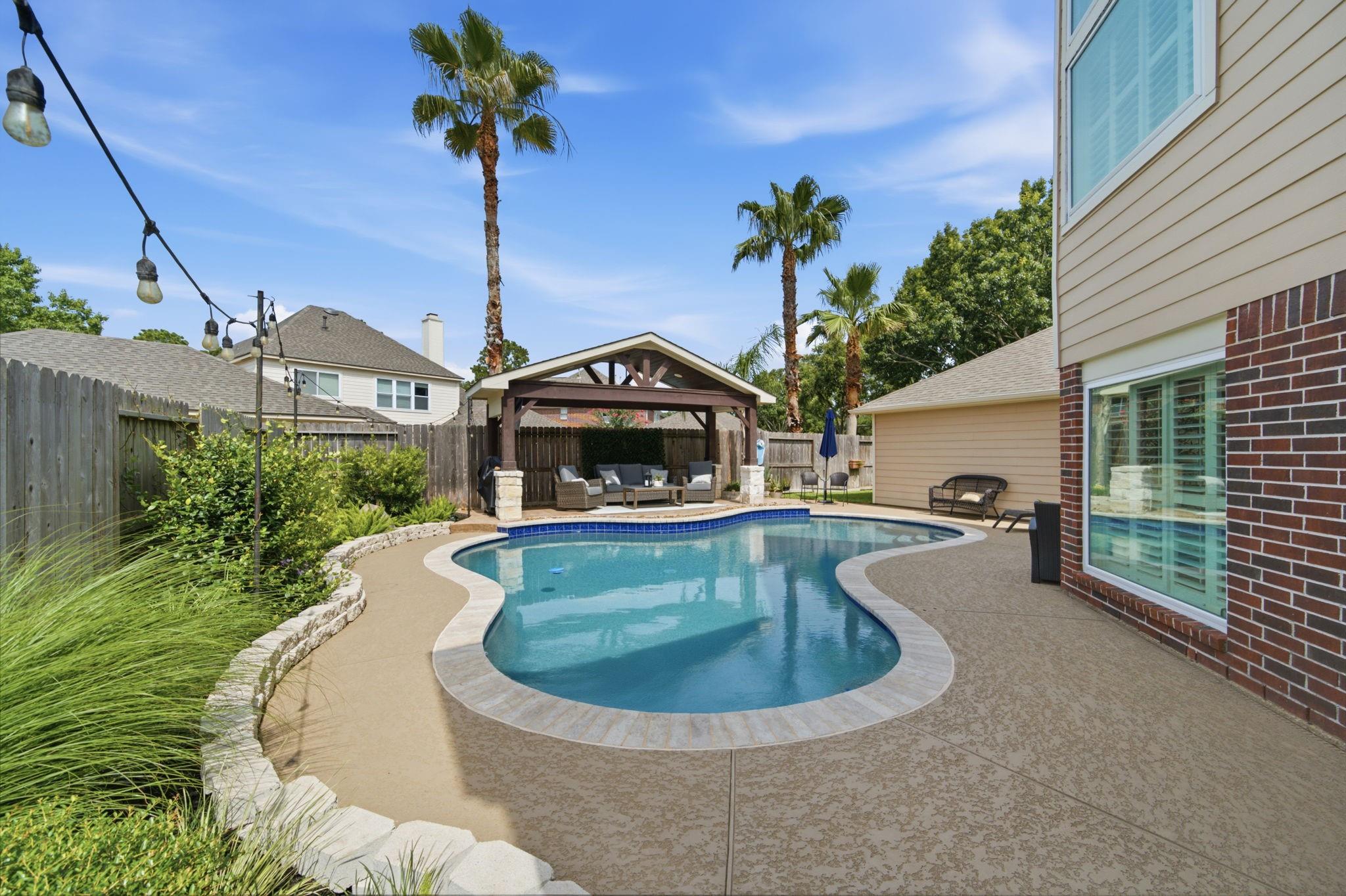 2211 Crimson Cove Court
