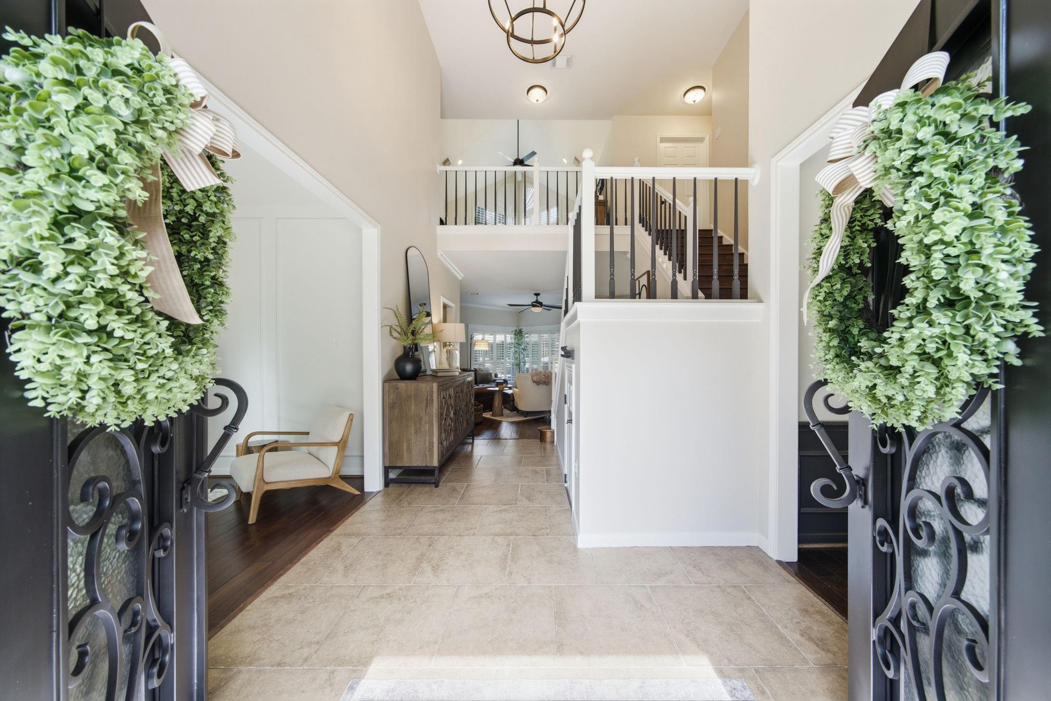 2211 Crimson Cove Court