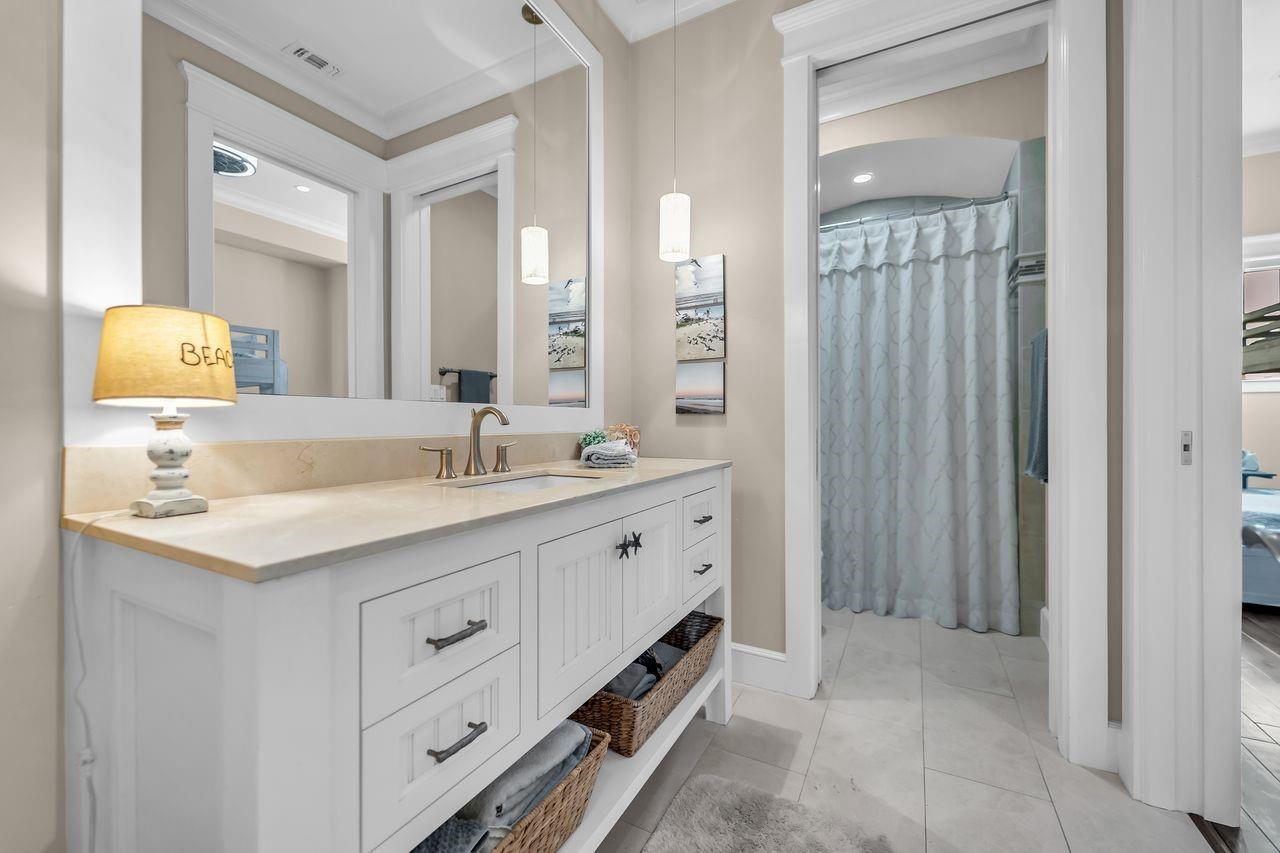 3509 Petite Circle