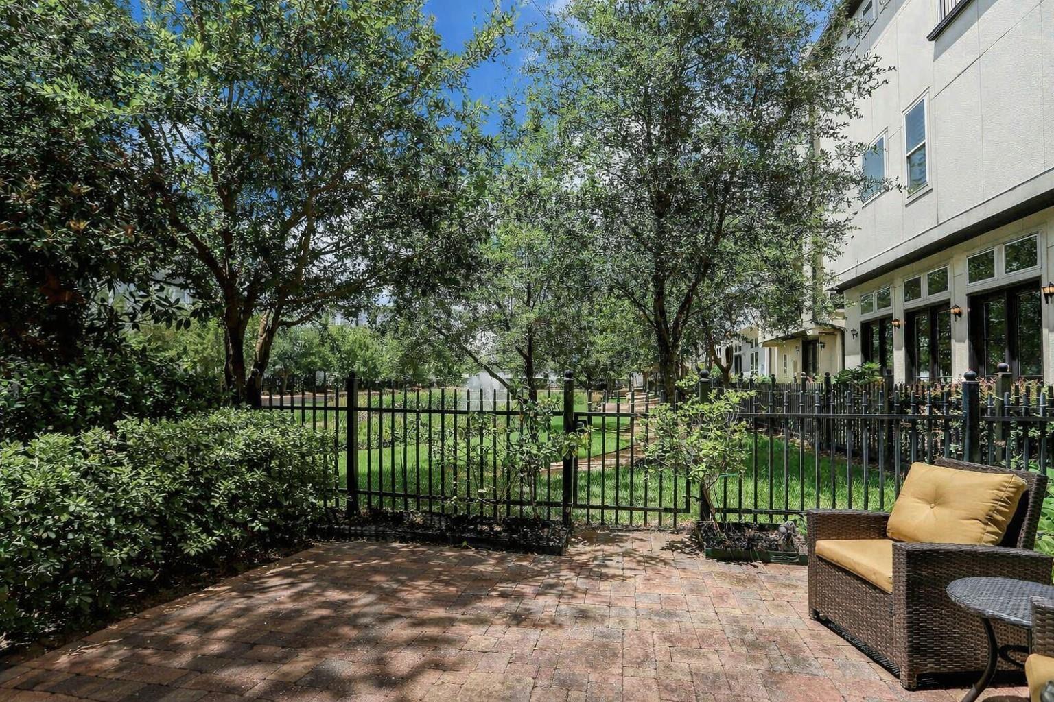 10912 Wrenwood Park