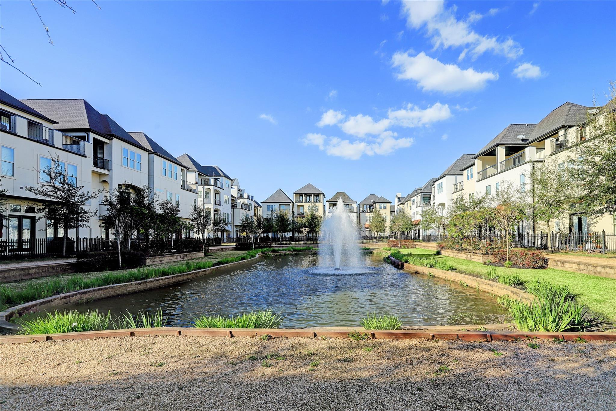 10912 Wrenwood Park
