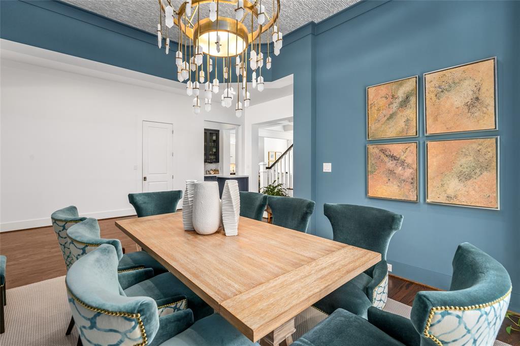 2519 Swift Boulevard