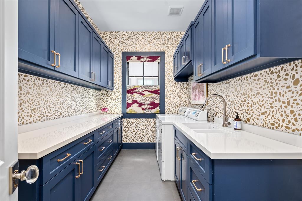 2519 Swift Boulevard