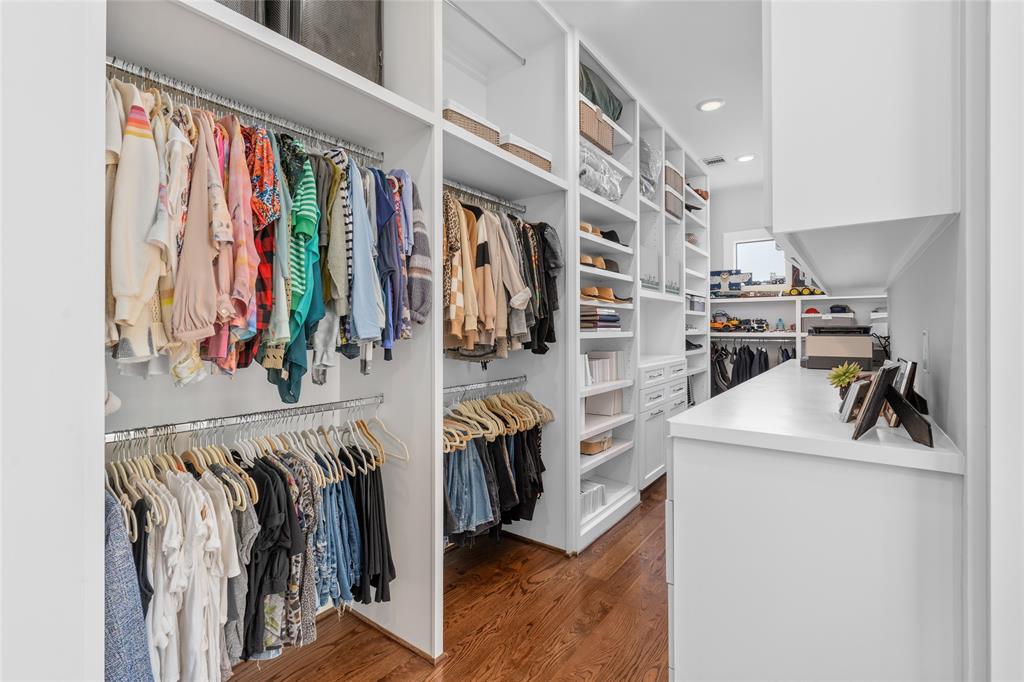 2519 Swift Boulevard